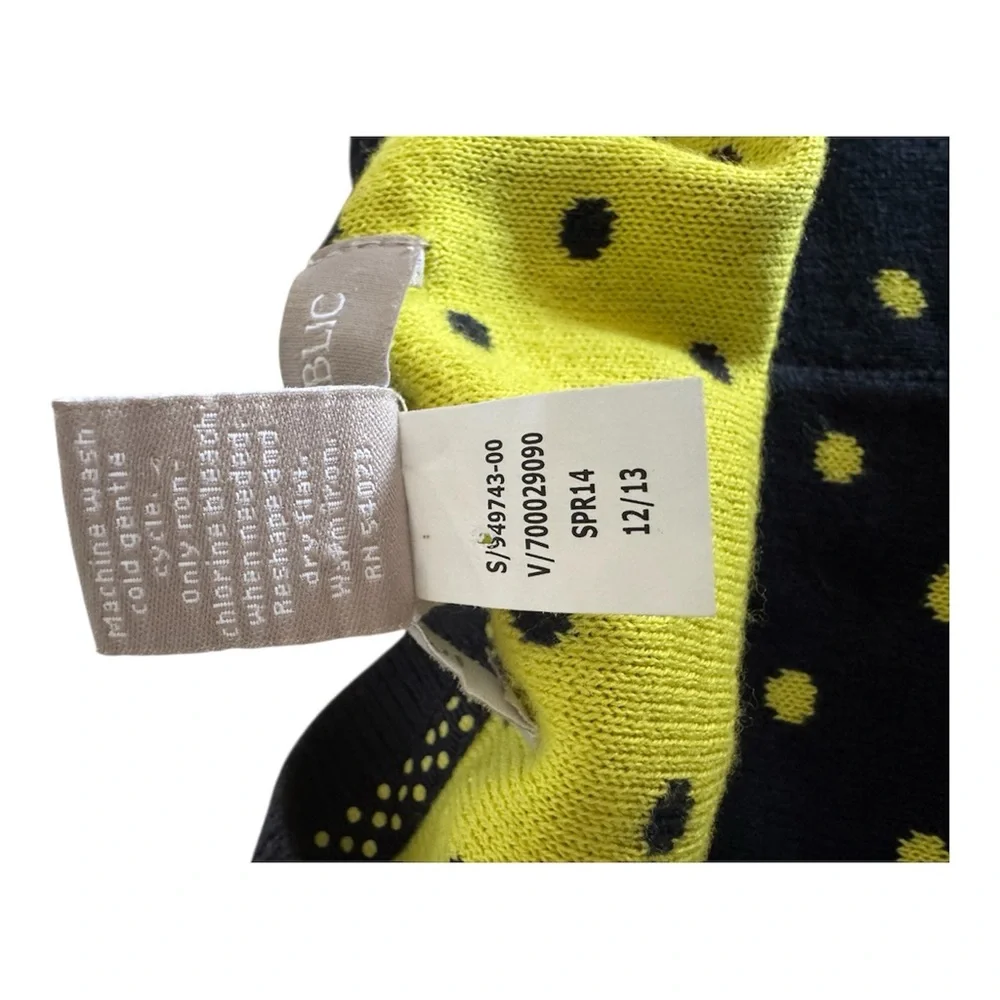 Banana Republic Navy and Yellow Polka Dot Cardigan - Picture 5 of 11